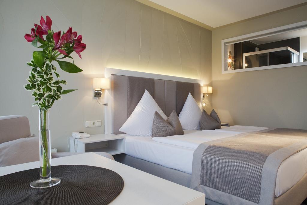 Ueckermünde Hafenhotel Pommernyacht חדר תמונה